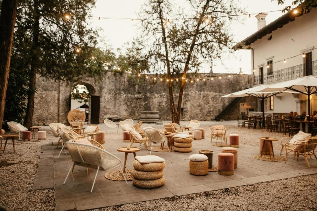 Grad Stanjel House Acomodação com café da manhã Exterior foto